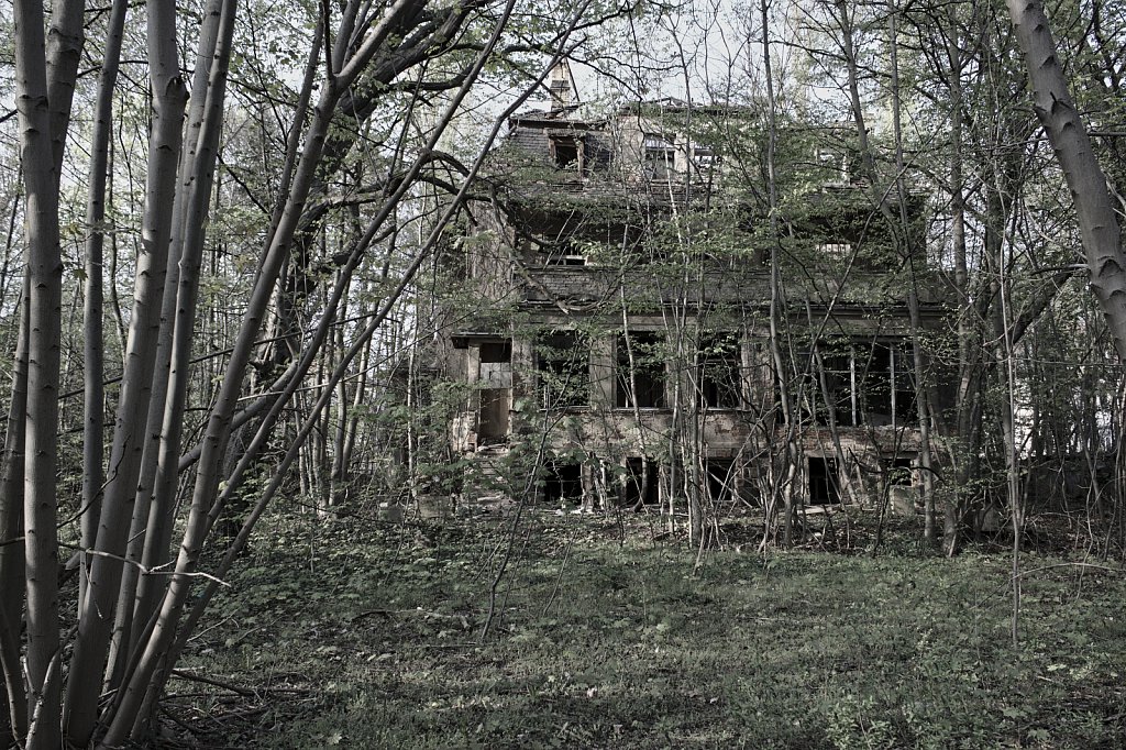  Lost.